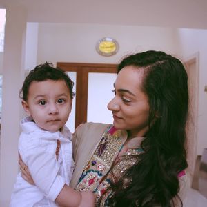 Meet your Posher, Aabroo